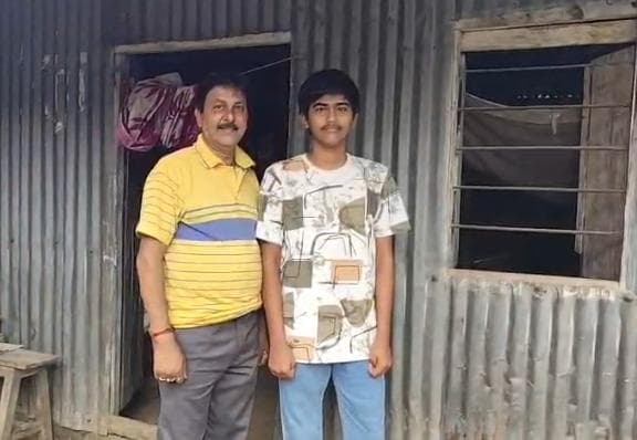 গরীব ঘরের সাফল্যে শিখরে সোনাতলার পীযূষ, CBSE দশম শ্রেণিতে পেল ৯৭% নম্বর