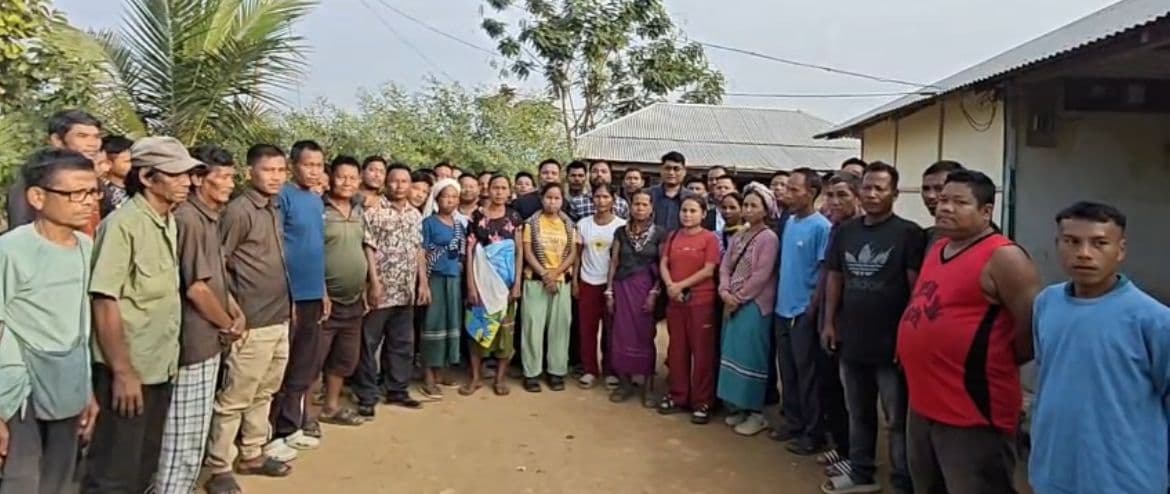 ব্রু পুনর্বাসন শিবির পরিদর্শনে মন্ত্রী বিকাশ দেব্বর্মা