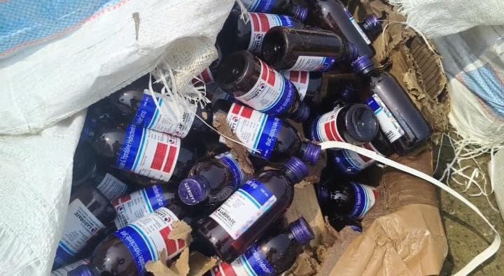 তরমুজের আড়ালে দেড় কোটি টাকার নেশাজাতীয় কফ সিরাপ উদ্ধার, অসম–ত্রিপুরা সীমান্তে পুলিশের বড় সাফল্য!