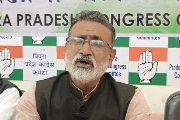 রেগার নাম বদল ইস্যুতে বিজেপিকে বিধলেন প্রদেশ কংগ্রেস সভাপতি 