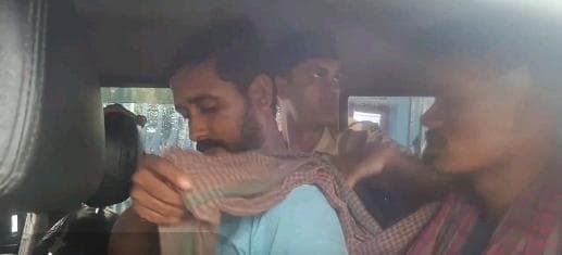 কদমতলায় ৩ বাংলাদেশি ও ১ ভারতীয় নাগরিক গ্রেপ্তার!পুলিশ রিমান্ডের আবেদন। 