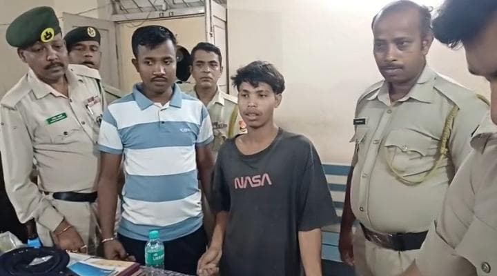 মেলাঘরে বন্দুক ঠেকিয়ে ছিনতাই চেষ্টা , ধৃত ১