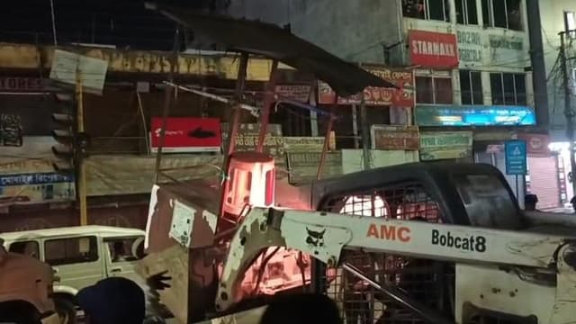 পুর নিগমের বুলডোজার অভিযান অব্যাহত 