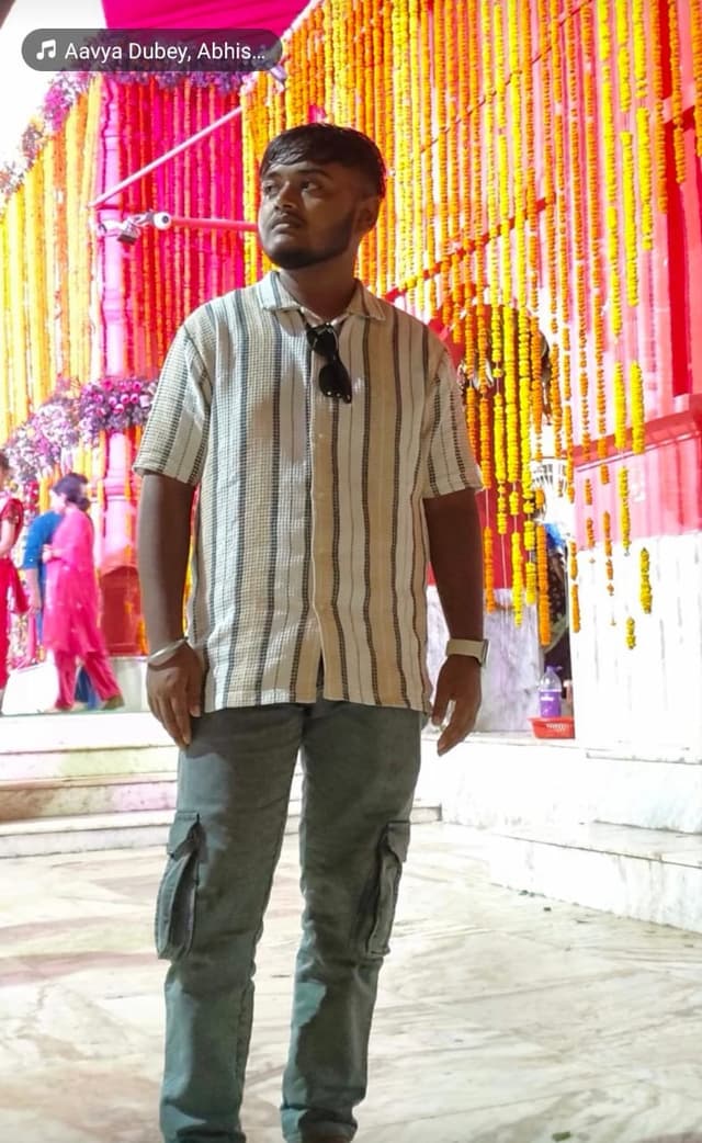 জন্মদিনে কেক আনতে গিয়ে যুবকের মৃত্যু!