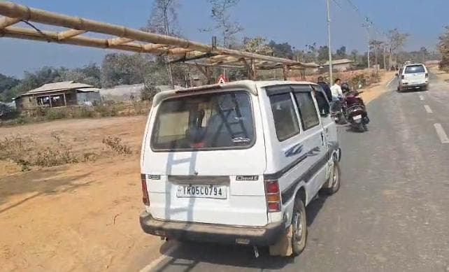 চুরাইবাড়িতে অবৈধ পাথর কেশার বন্ধে প্রশাসনের অভিযান  মুখ্যমন্ত্রীর পরিদর্শনের পর নড়েচড়ে বসলো দপ্তরগুলি