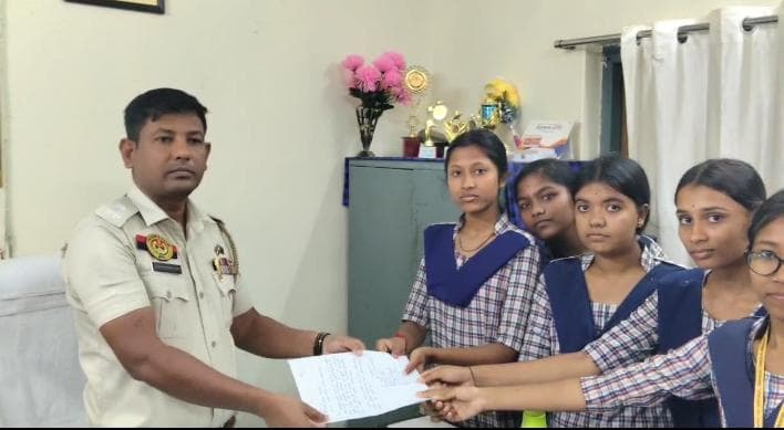 বাইখোরা থানায় ডেপুটেশন পড়ুয়াদের