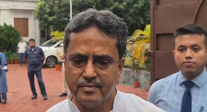 প্রাকৃতিক দুর্যোগের পরিস্থিতি নিয়ন্ত্রনে , খোলা থাকবে শিক্ষা প্রতিষ্ঠান : মুখ্যমন্ত্রী 