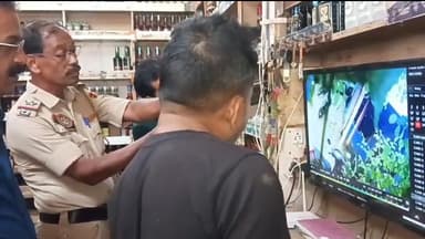  রেস্টুরেন্ট থেকে ২ লক্ষ টাকা চুরি! 