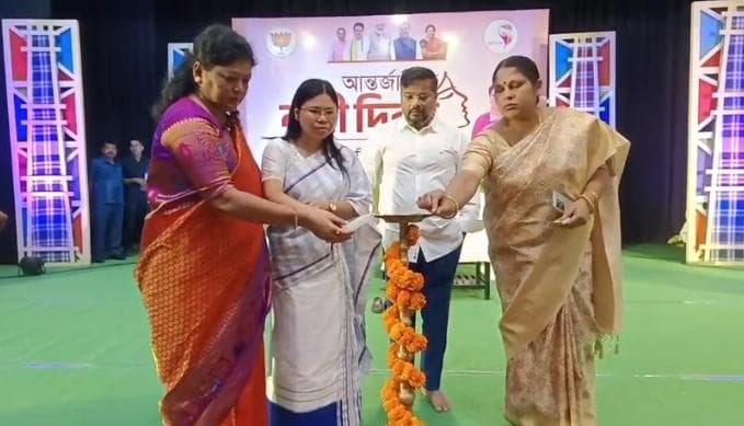 মোদী শাসনে মহিলারা স্বাবলম্বী ও আত্মনির্ভর , কোন ক্ষেত্রেই পিছিয়ে নেই : মিমি মজুমদার