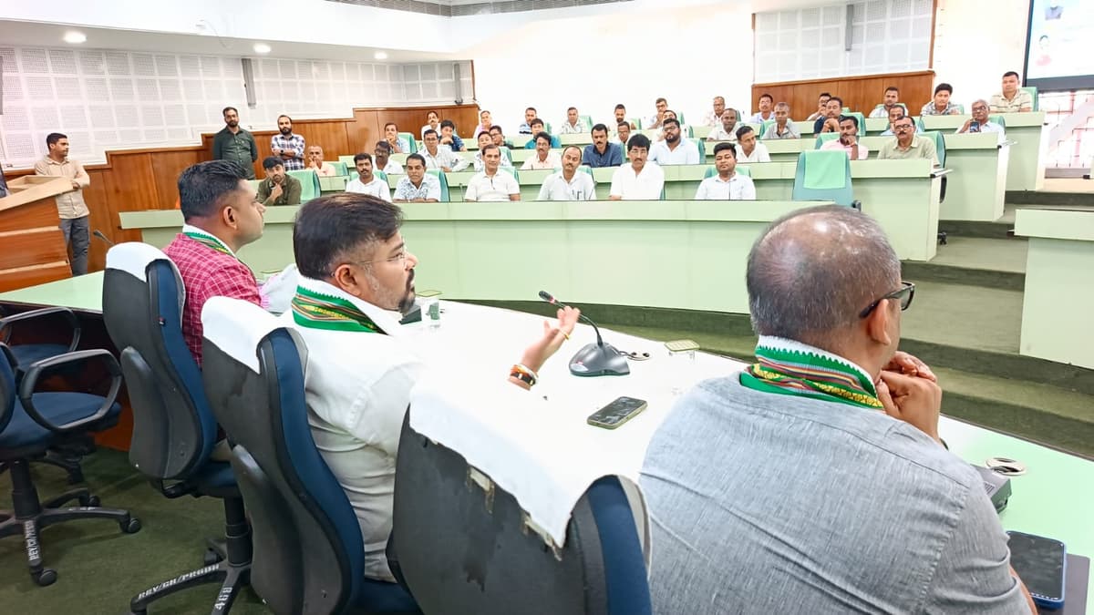 গনবন্টন  ব্যবস্থা মজবুত ও কালো বাজারী রুখতে সরকার অঙ্গীকারবদ্ধ : সুশান্ত চৌধুরী 