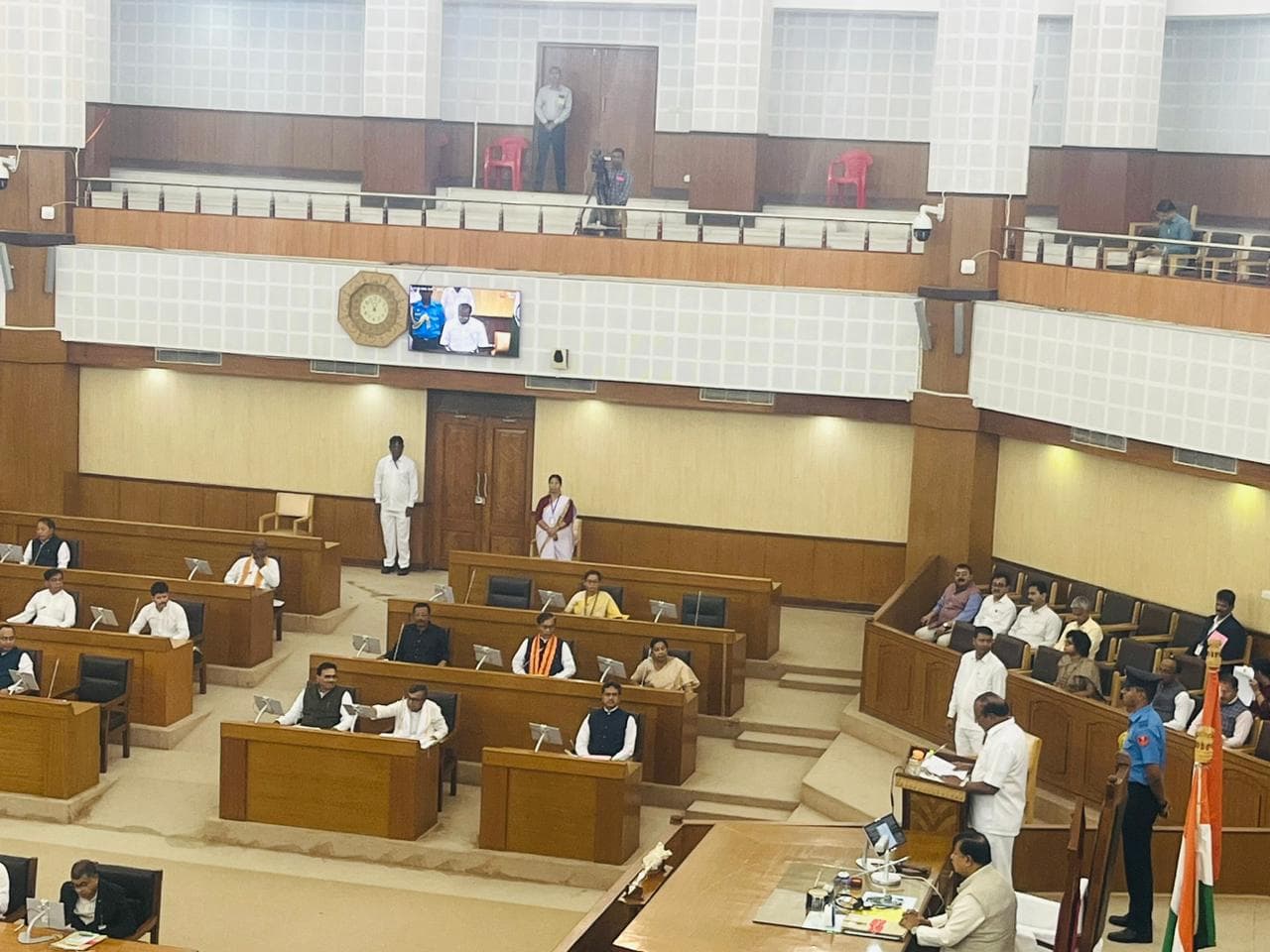 বাজেট অধিবেশনে নতুন কিছুর প্রত্যাশায় রাজ্যবাসী