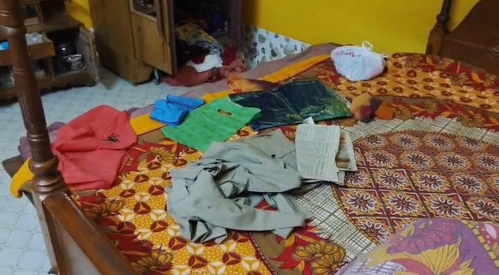 টিএসআর জওয়ানের বাড়িতে লুটপাট চালালো চোরেরা ! কৈলাসহর থানা এলাকার নিরাপত্তা প্রশ্নের মুখে!