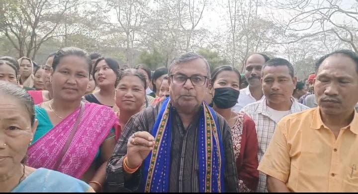 এডিসি ভোটের মুখে পুরানো ফর্মে রতন