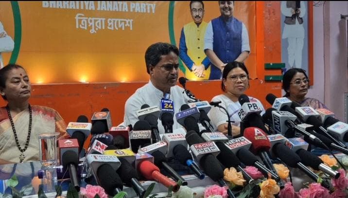 বিরোধীরা মহিলাদের অপমান করার পাশাপশি সমগ্র জাতিকে বঞ্চিত করেছেন: মুখ্যমন্ত্রী